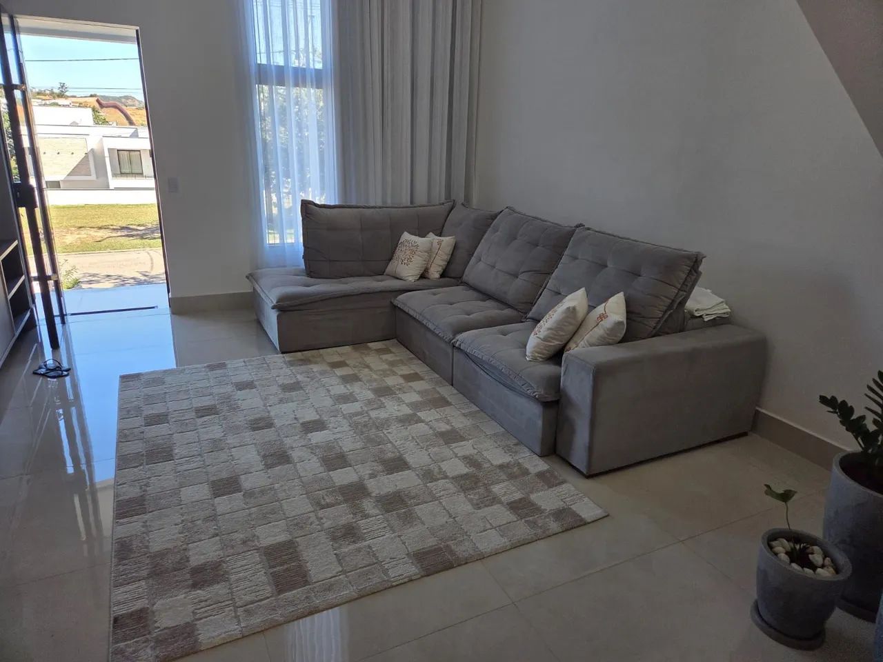 Sofá Retrátil com Chaise Marca Lara - Foto 5