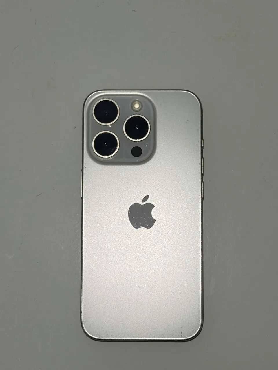 iPhone 15 PRO (Simplesmente impecável)