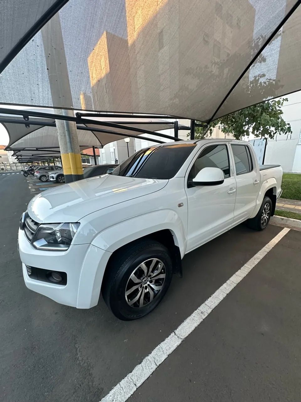 Volkswagen Amarok Trendline CD 2.0 TDI 4X4 Dies AUT 2013 2013