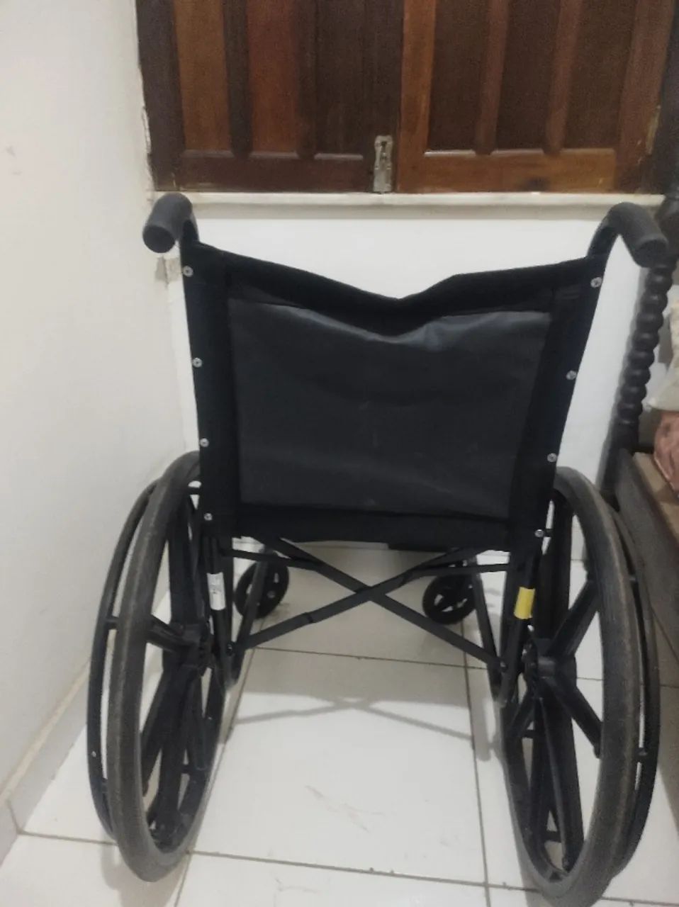 Cadeira de rodas dobrável  - Foto 5