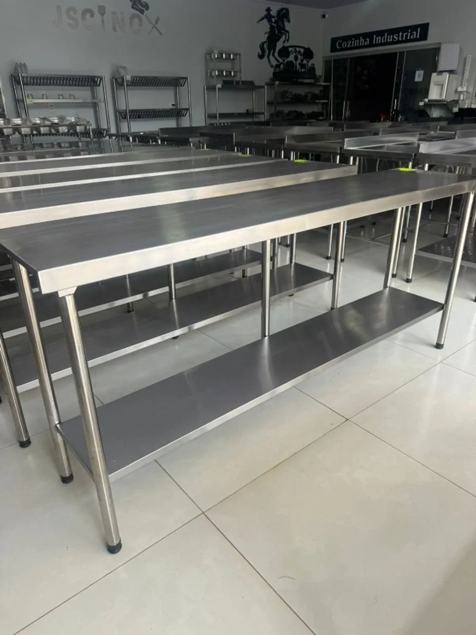 Bancada seminova 2.0x0.40 paneleiro inferior liso. - Foto 5