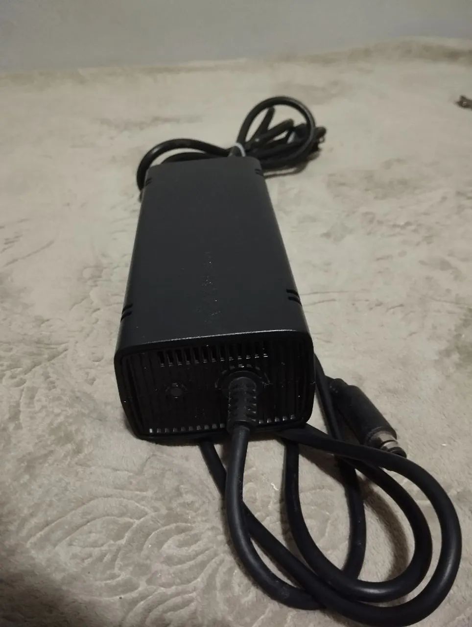 Fonte de Xbox 360 Super Slim 