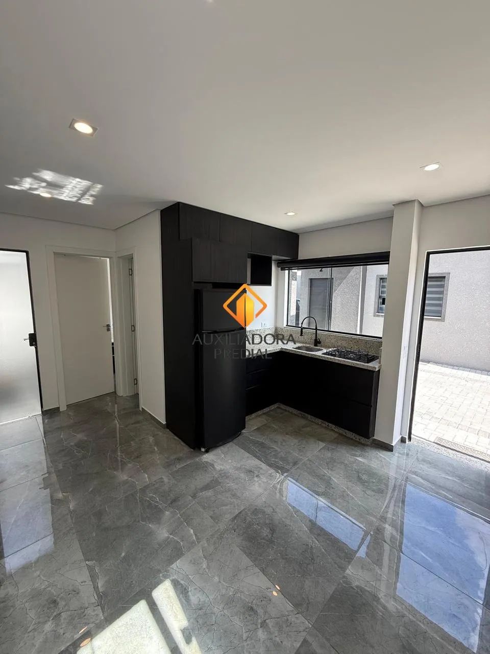 CASA SEMI-MOBILIADA HAUER - Foto 4