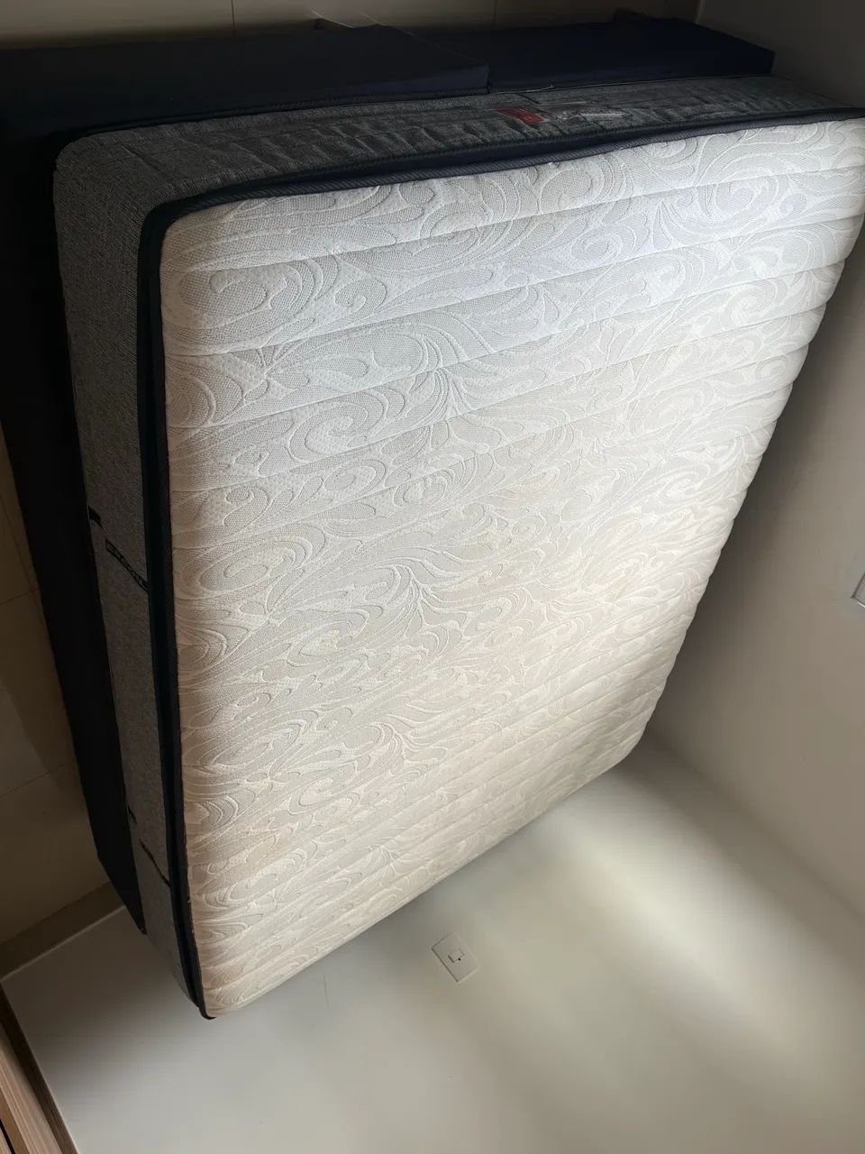 Cama box queen Supercoil - excelente estado - Foto 2