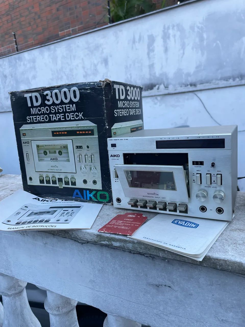 Tape deck toca fitas Aiko Td3000  na caixa 