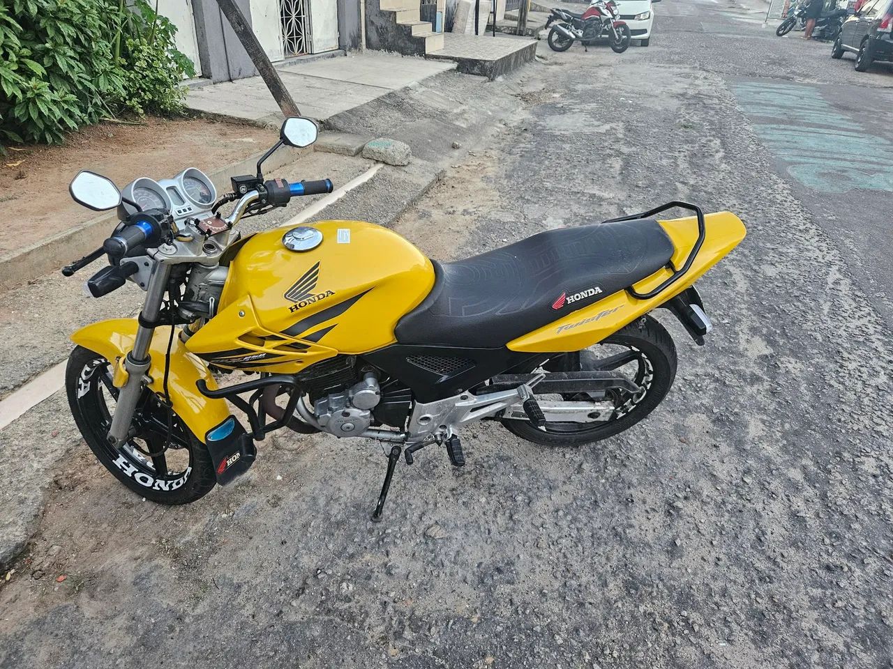 Cbx 250  - Foto 2