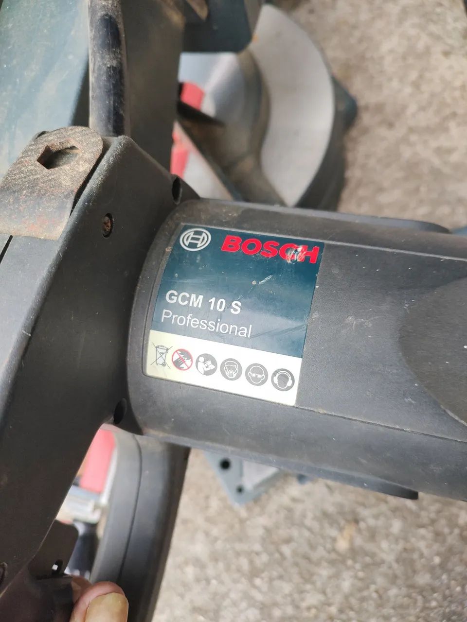 Bosch Telescopic Miter Saw