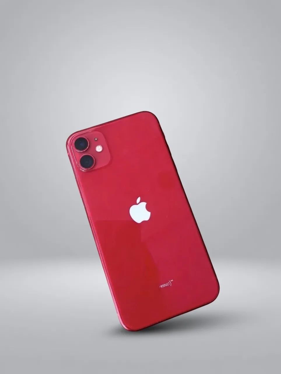 iPhone 11 Red 64GB nunca trocado peça único dono - Celulares e