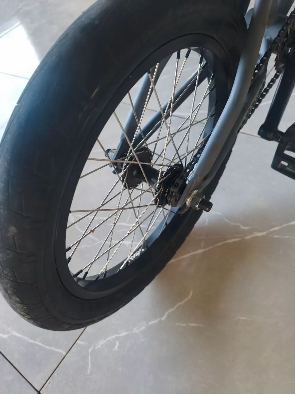 vendo bmx de manobras tamanho 18 polegadas  - Foto 4