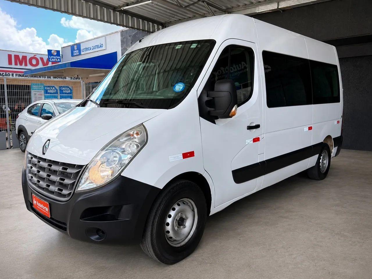 Renault Master 2.3 DCI STD Medio Esco. 20L Dies. 2014 - Foto 4