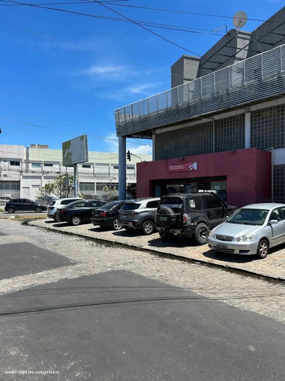 Prédio comercial de esquina para locação com duas frentes - Foto 5
