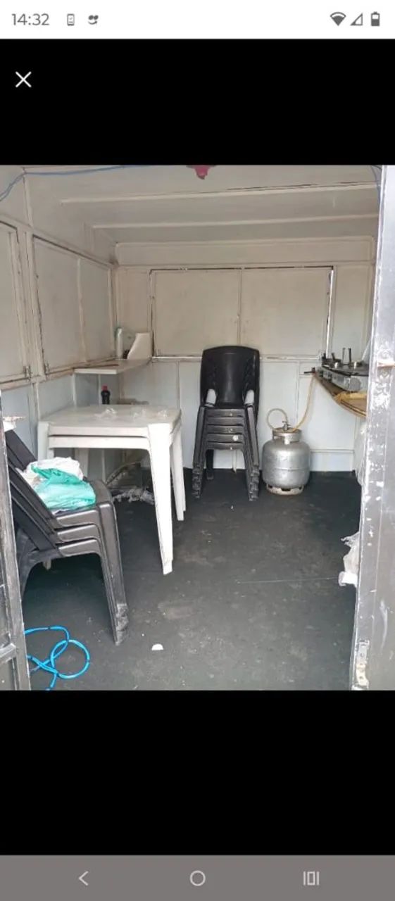 Trailer vendo ou troco . Vai com a chapa e a fritadeira 