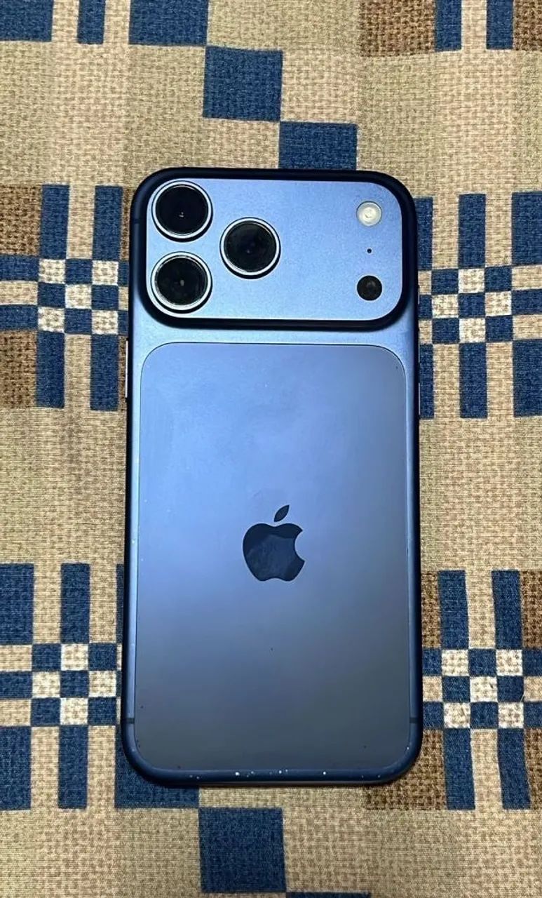 IPHONE 17 PRO MAX AZUL - Foto 2