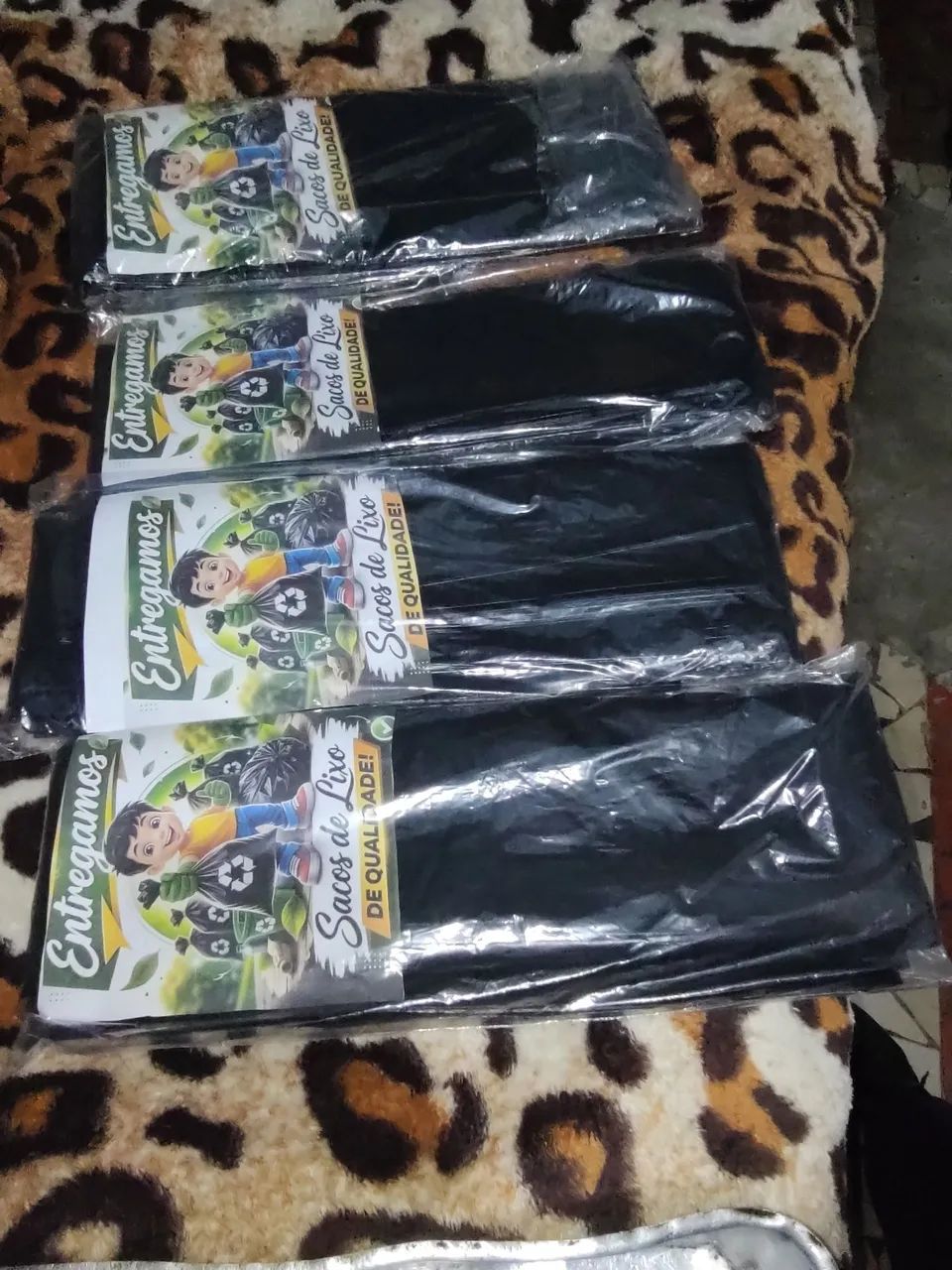 TEMOS SACOS DE LIXO DE 40 LITROS  - Foto 5
