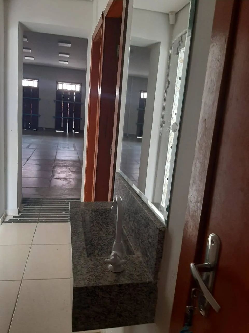 Salão comercial bem localizado no Centro Norte de Cuiabá - Foto 5