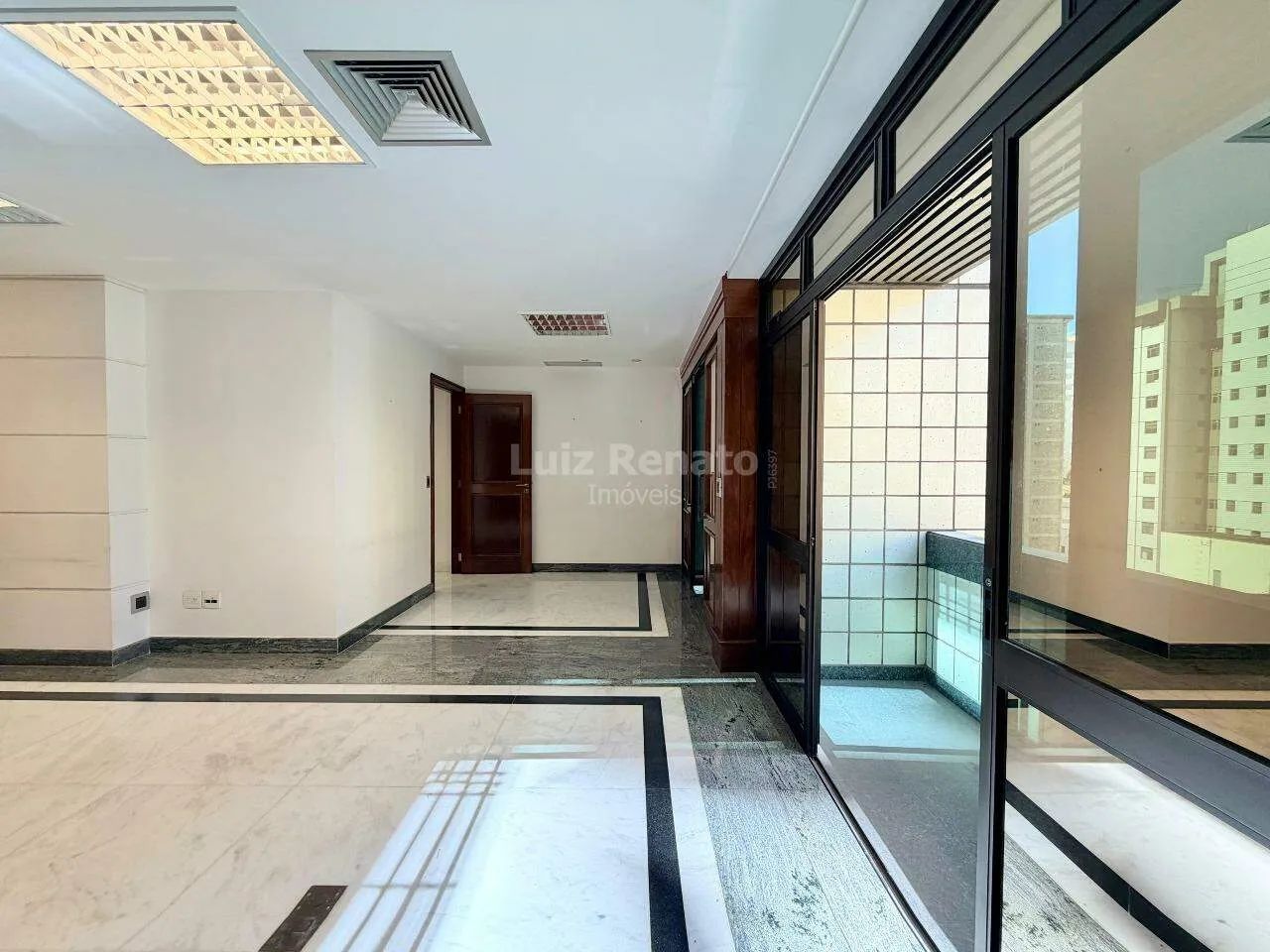 Sala Comercial à venda no bairro Savassi - Foto 5
