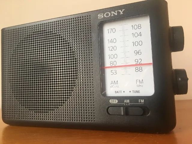 RÁDIO SONY ICF 19 - Foto 2