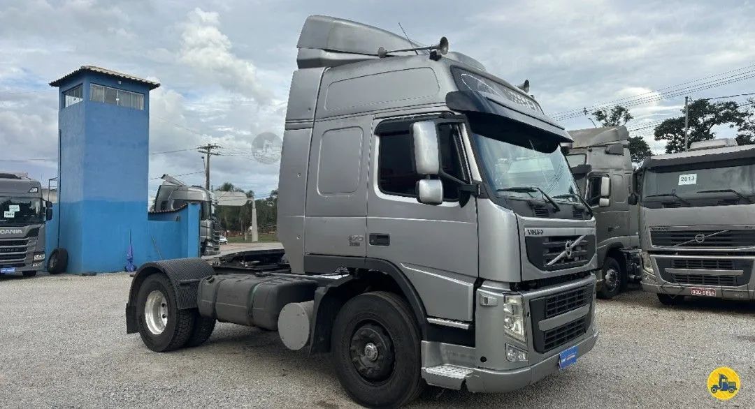 VOLVO FM-370 4X2<br>2010/2010<br>TETO ALTO