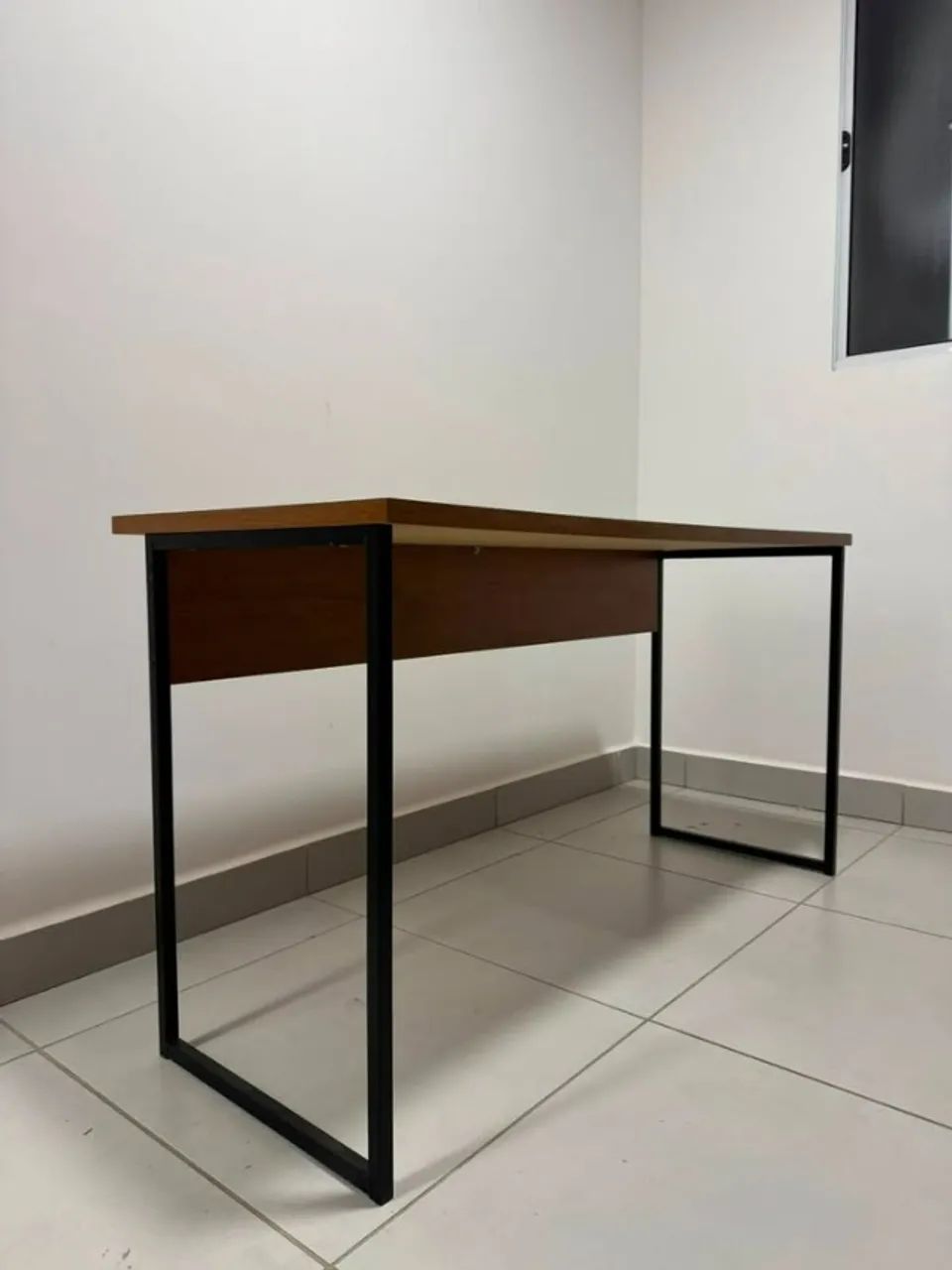 Mesa de escritório industrial - Foto 2