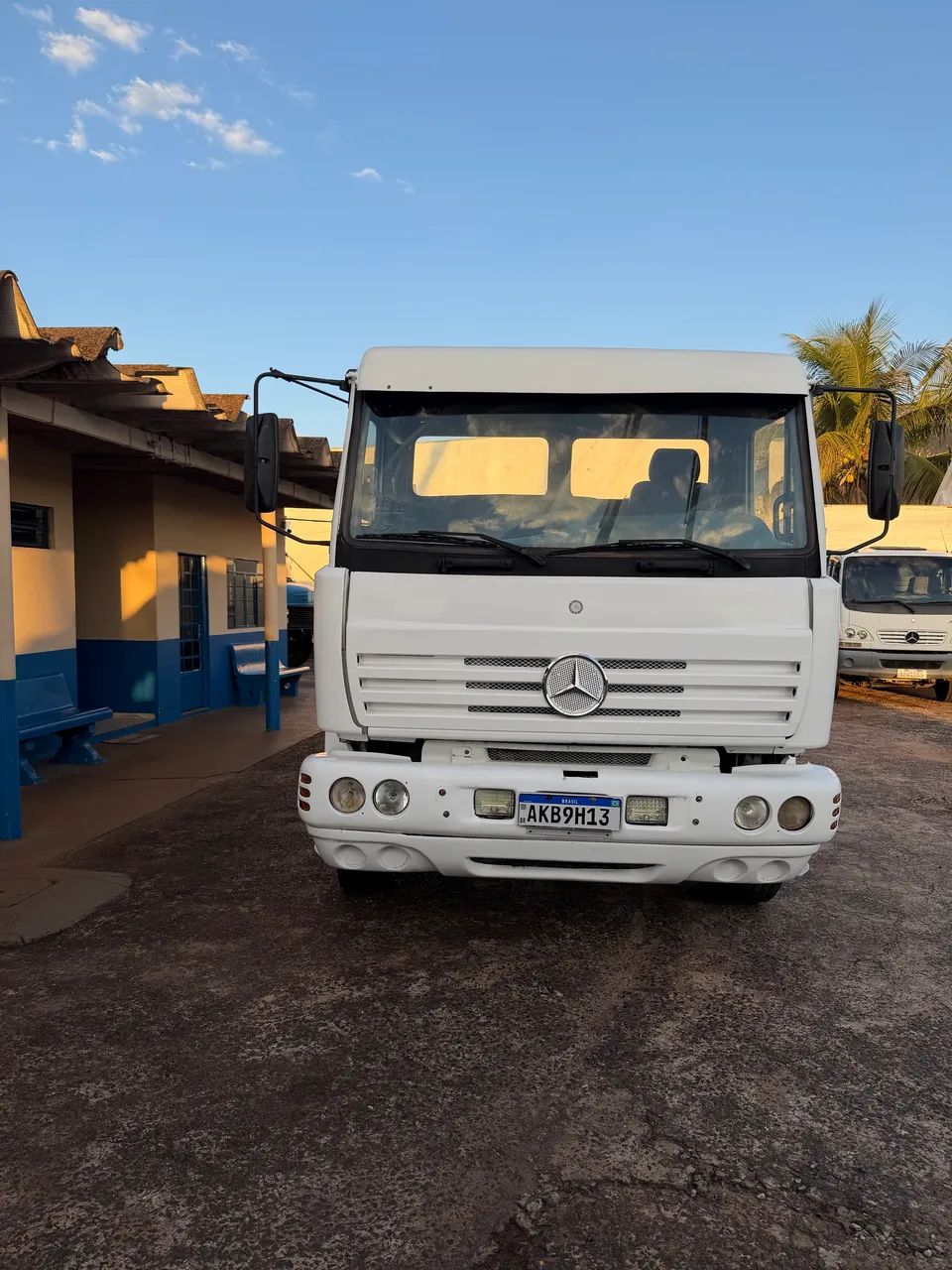 MB 1723