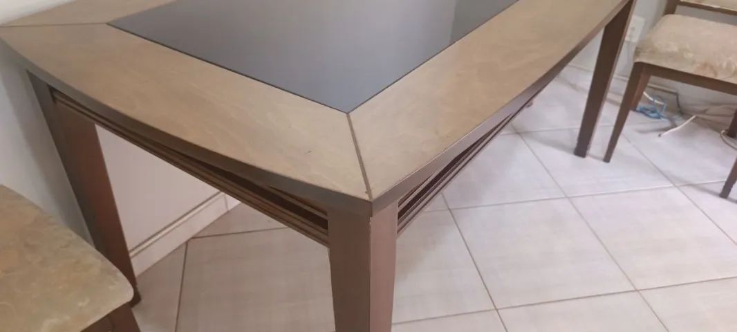 Mesa de Jantar com 4 Cadeiras - Foto 3