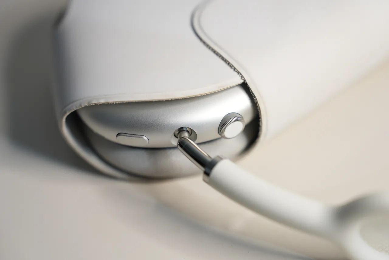 AirPods Max | Branco - Foto 5