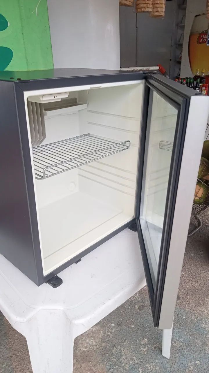 Frigobar Dometic 61lt  110v