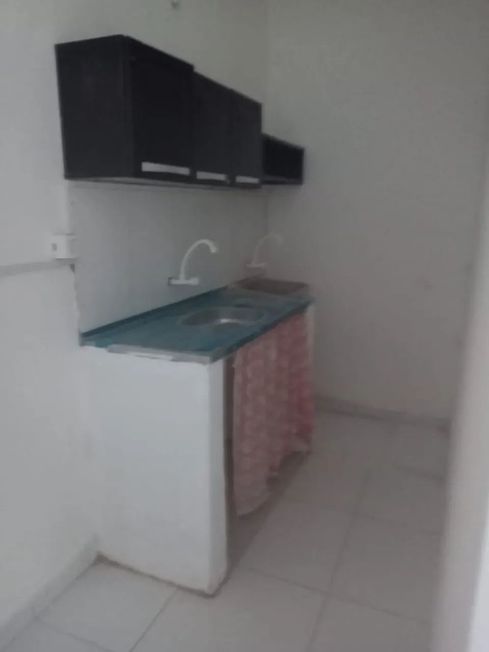 Alugo kitnet! Próximo ao centro! - Foto 5