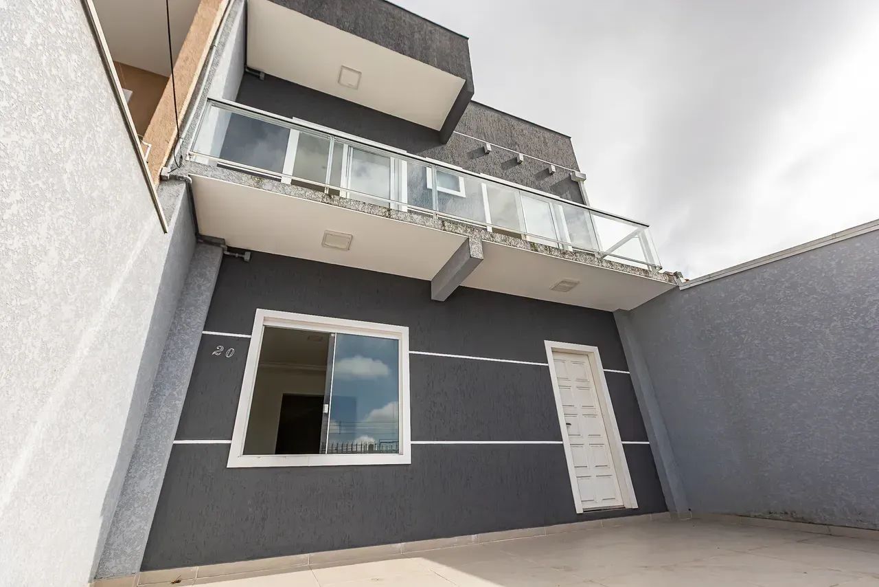 Sobrado no Uberaba, 106m², 3 quartos e 2 vagas - Foto 2