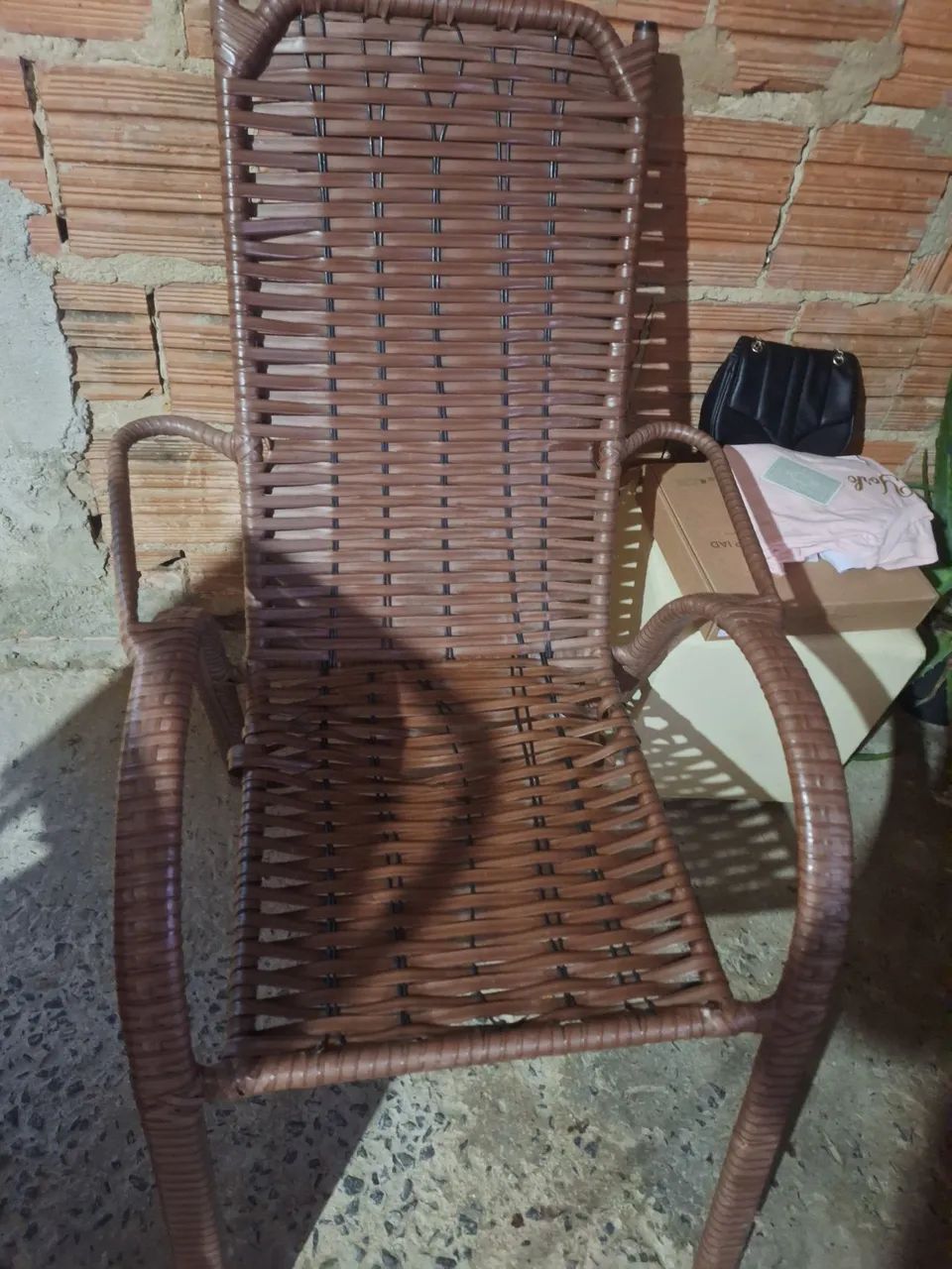 Vende 2 cadeiras