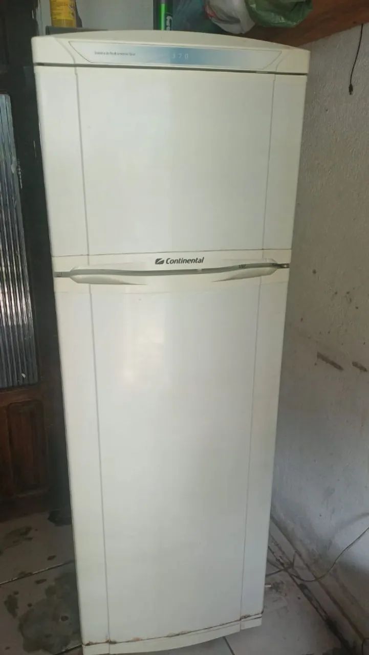 Geladeira Continental 