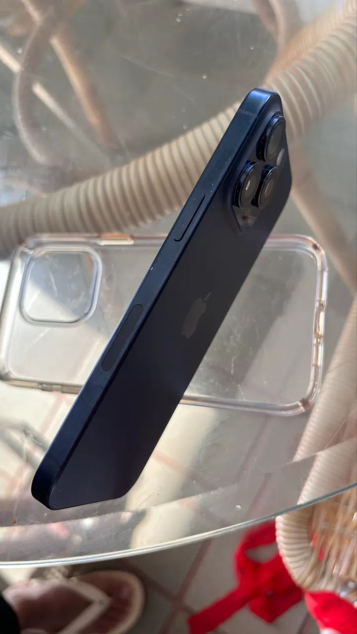 Vendo IPhone 15 Pro Max 512 giga azul . - Foto 2