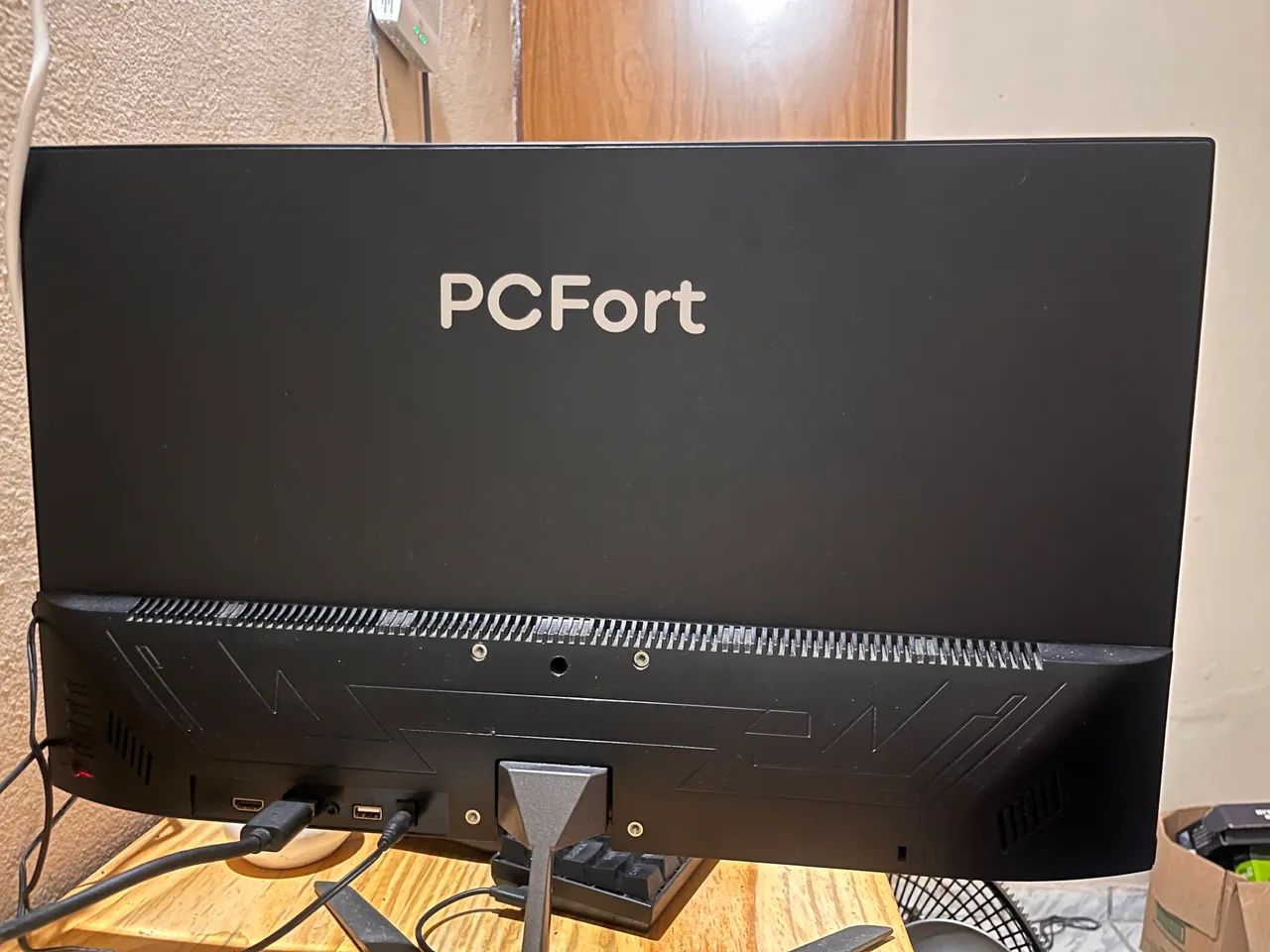 Monitor Gamer com defeito 
