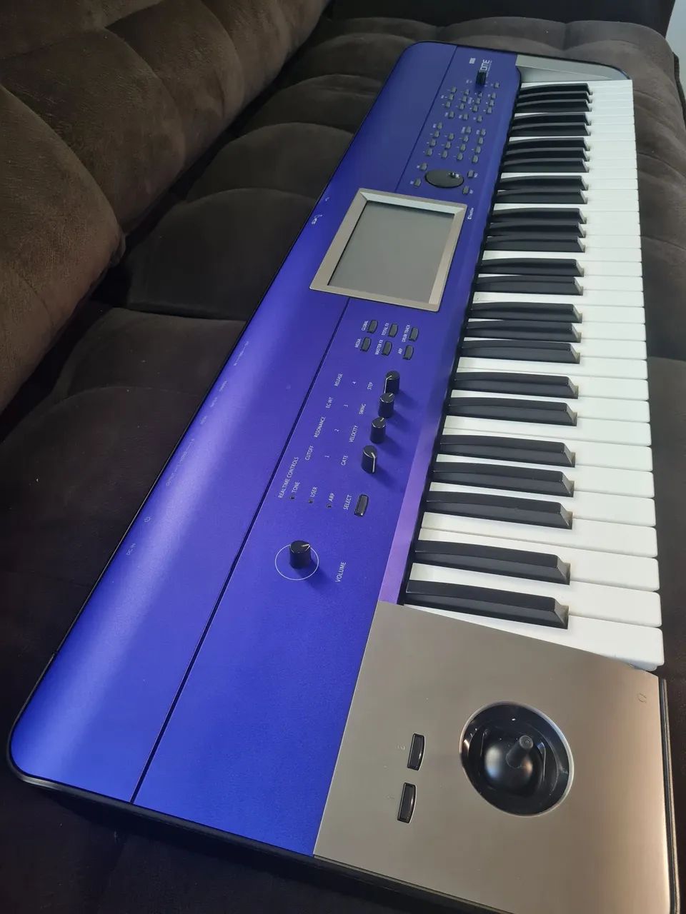 Teclado Korg Krome