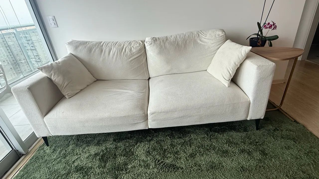 Sofá fixo em Bouclé