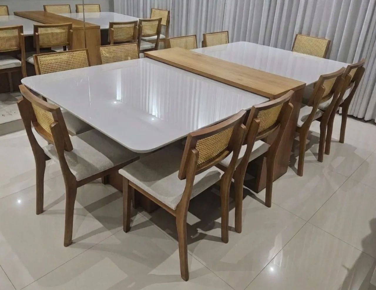 Mesa de jantar com 10 cadeiras - nova - montamos grátis  - Foto 3