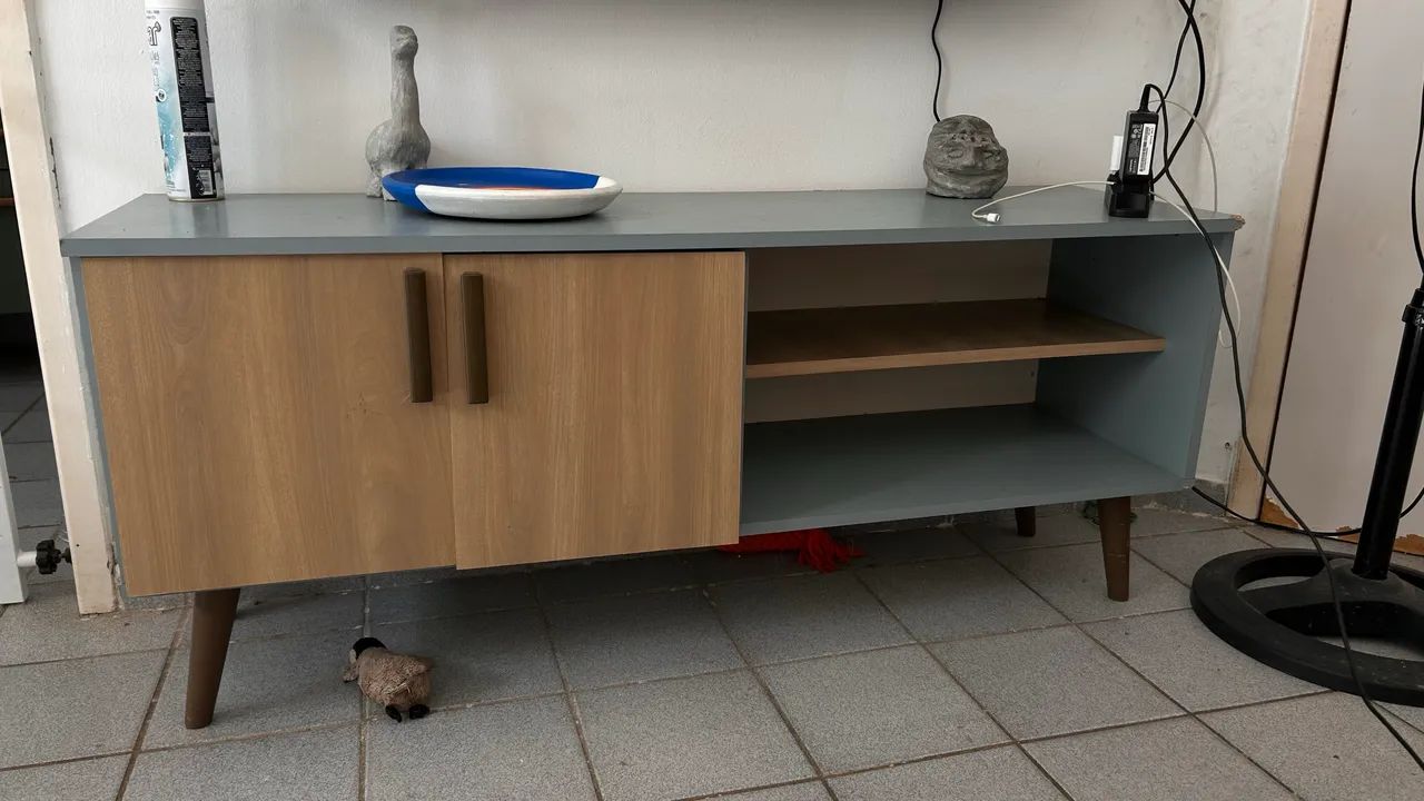 VENDO RACK PEQUENO COM PEQUENAS AVARIAS - Foto 4