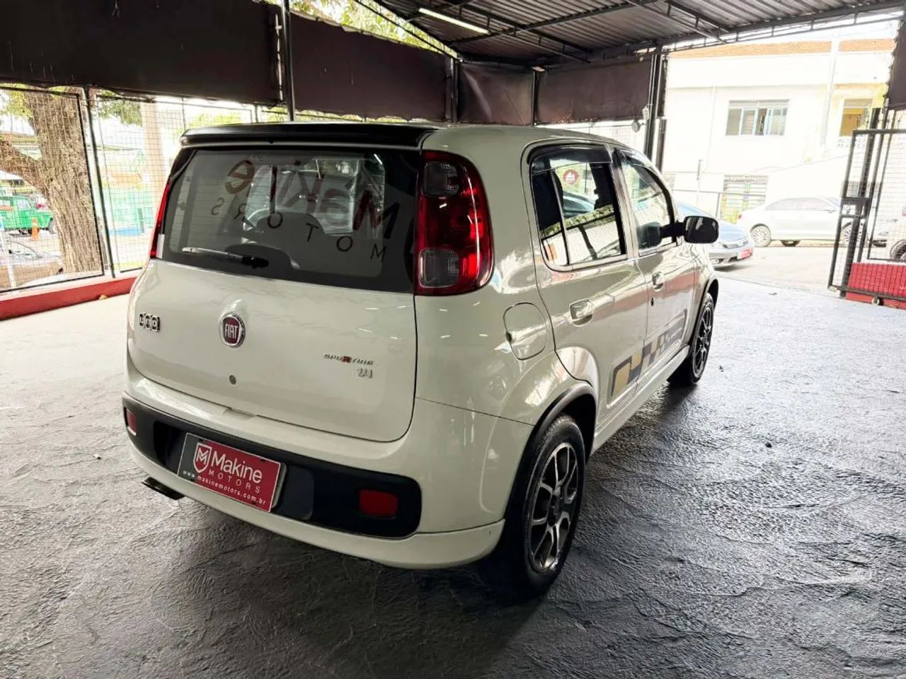 Fiat Uno Sporting 1.4 EVO Fire Flex 8V 4P 2012 - Foto 5