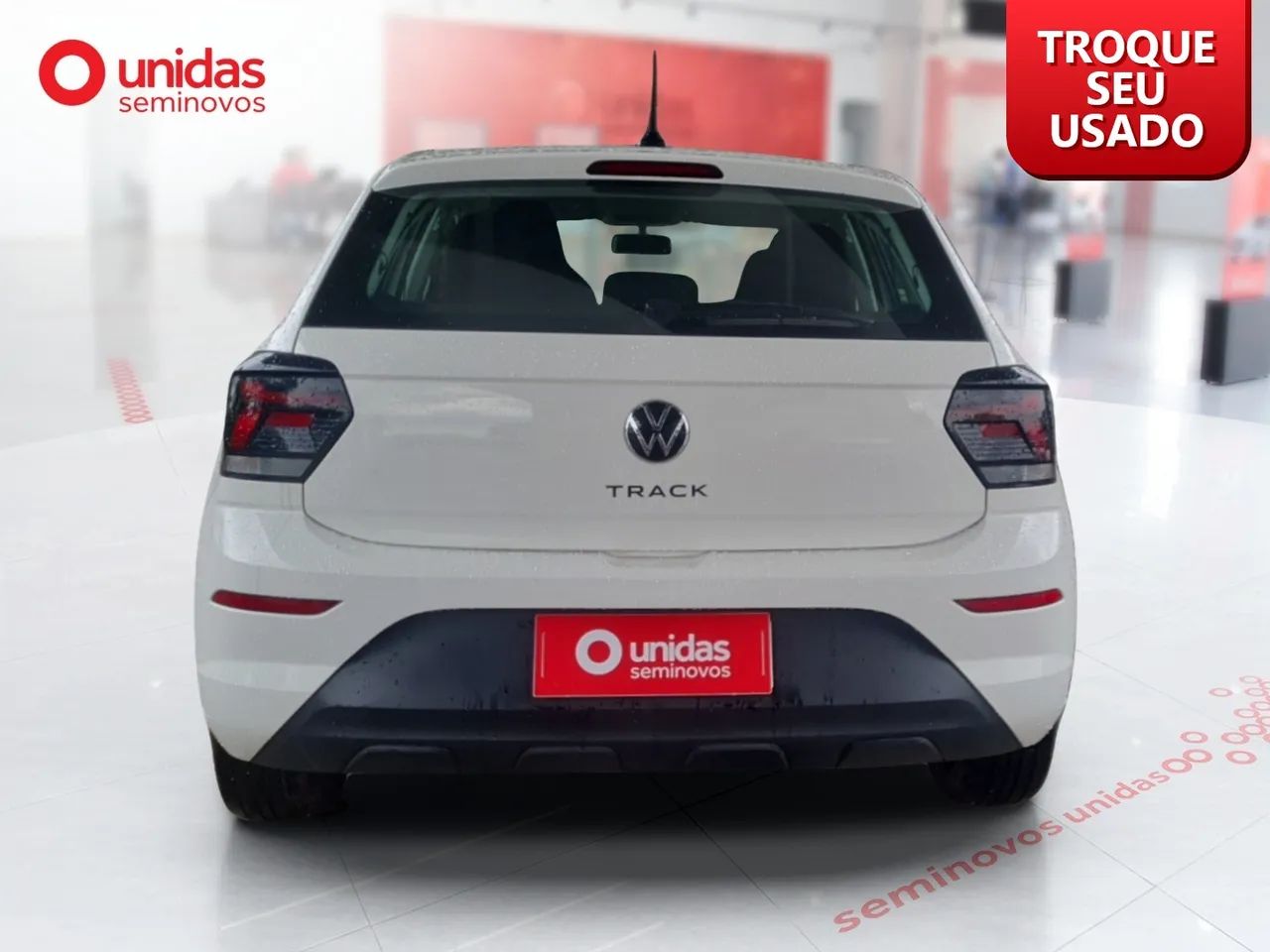 Volkswagen Polo Track 1.0 Flex 12V 5p, foto 4 de 17