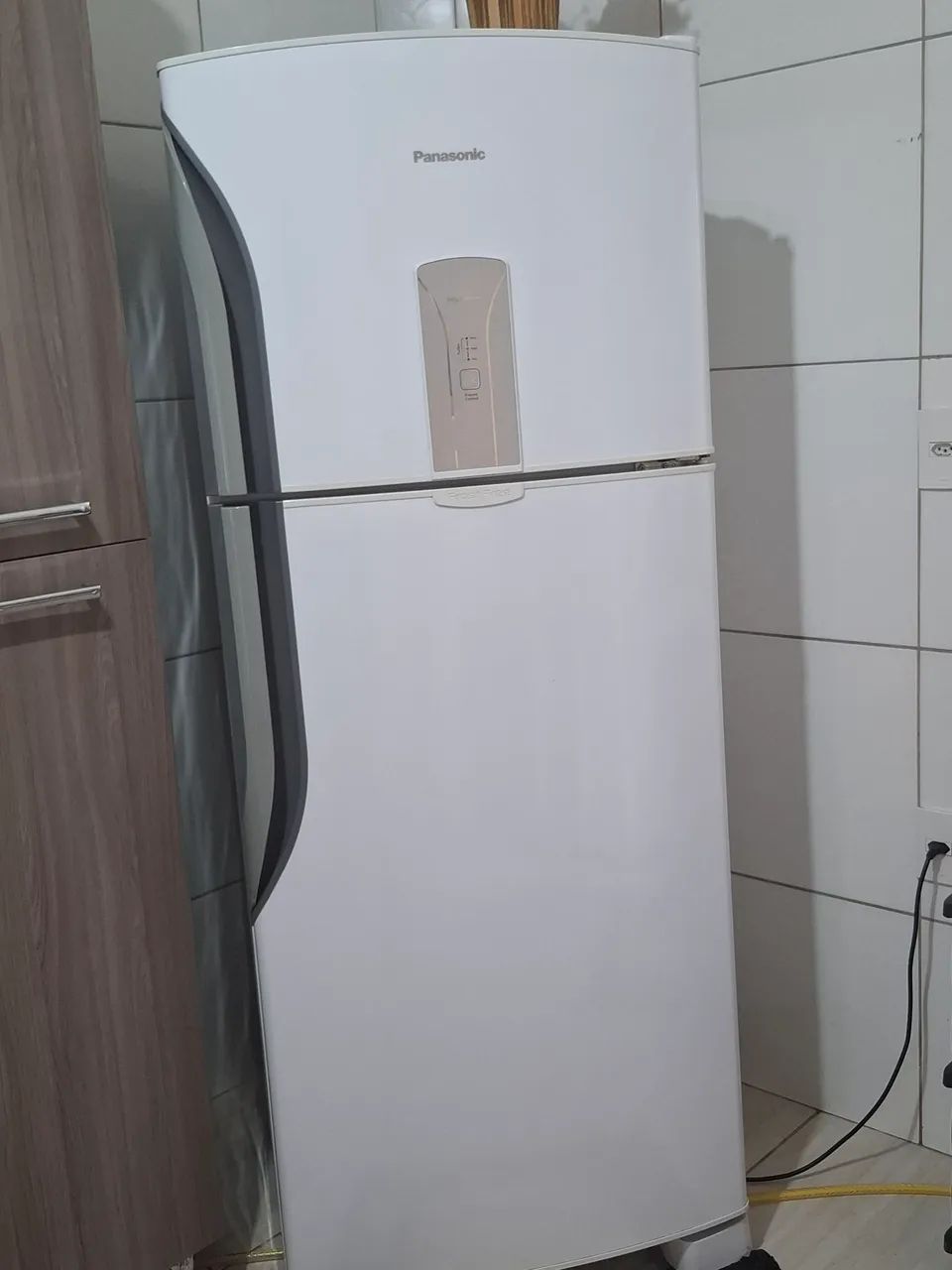 Vendo geladeira 435 litros 