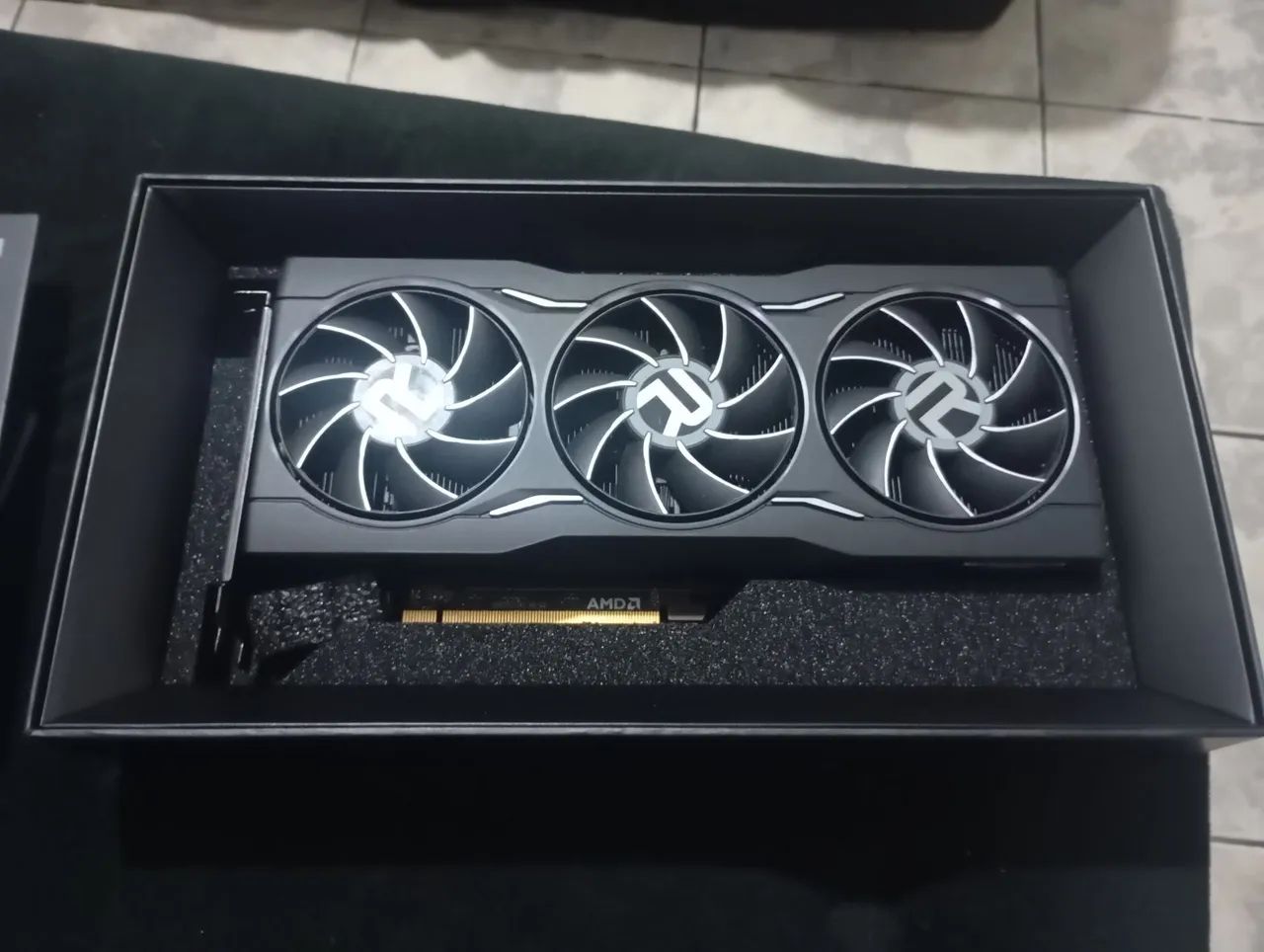 Placa de video Rx 6750xt nunca usada