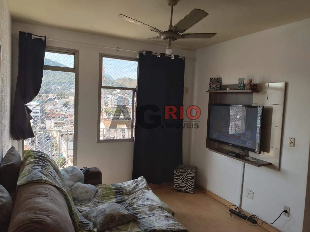 APARTAMENTO COM 2 QUARTOS À VENDA NA PRAÇA SECA