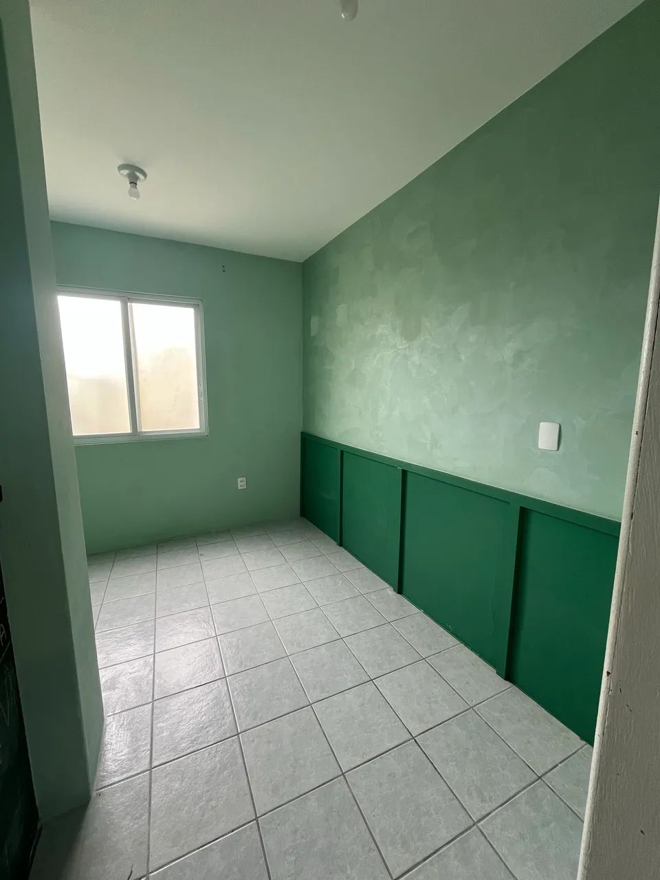 Aluguel anual de Apartamento térreo em rua tranquila