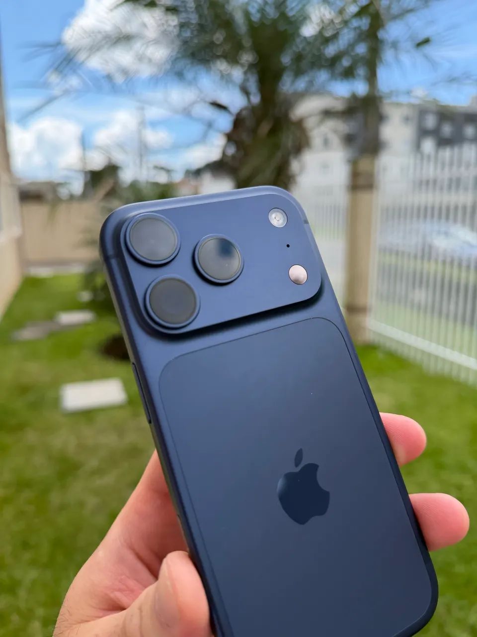 iPhone 17 pro 256gb azul - Foto 2