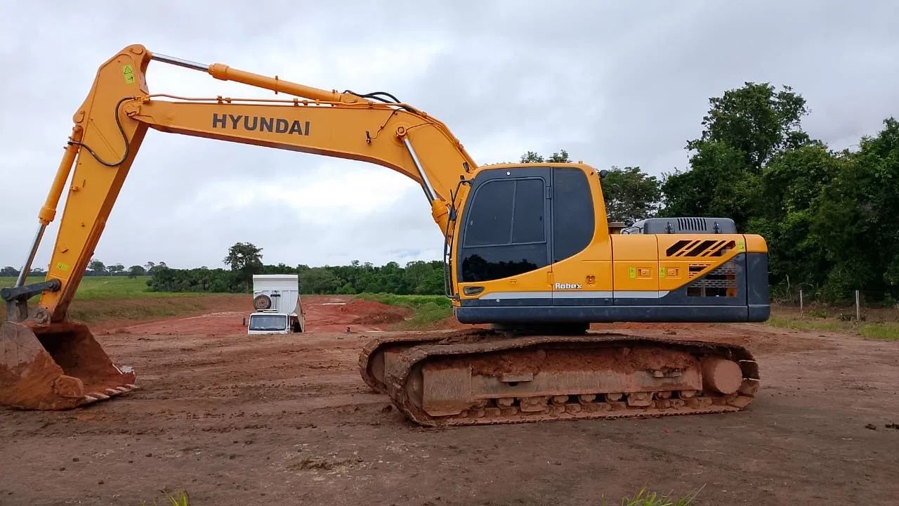 Escavadeira - Foto 4