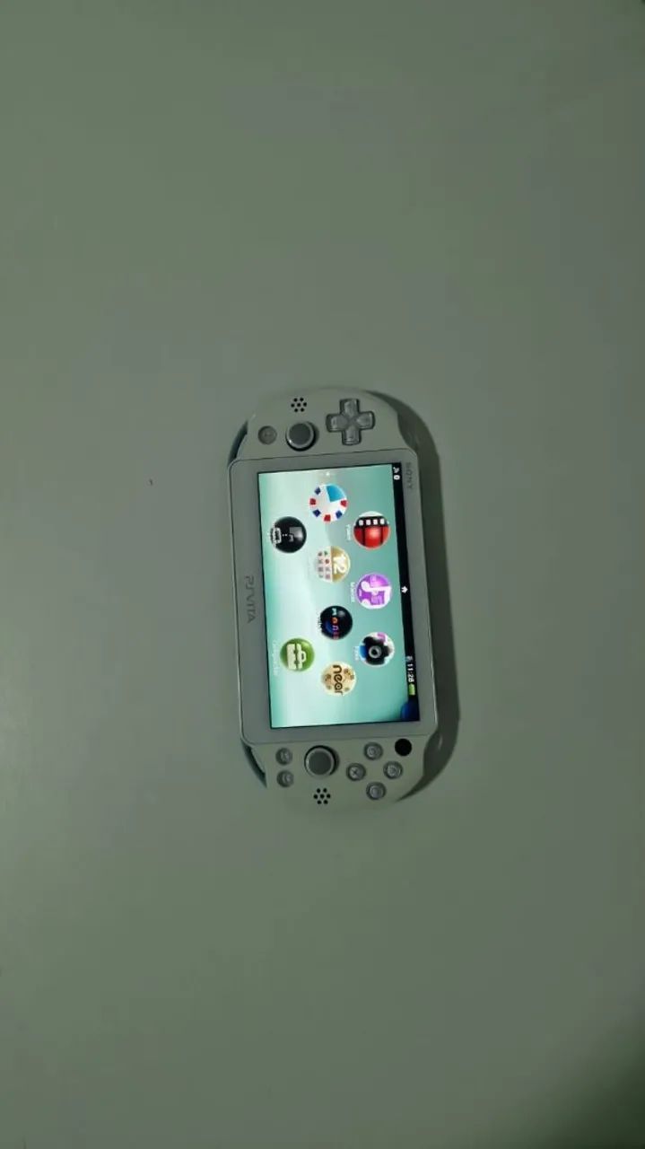 Psvita branco com 1 jogo original  - Foto 2