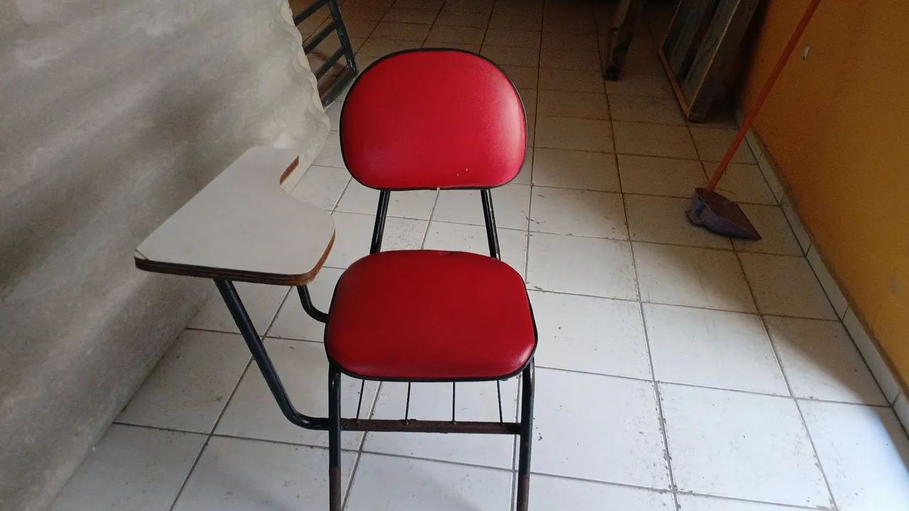 Cadeiras escolar