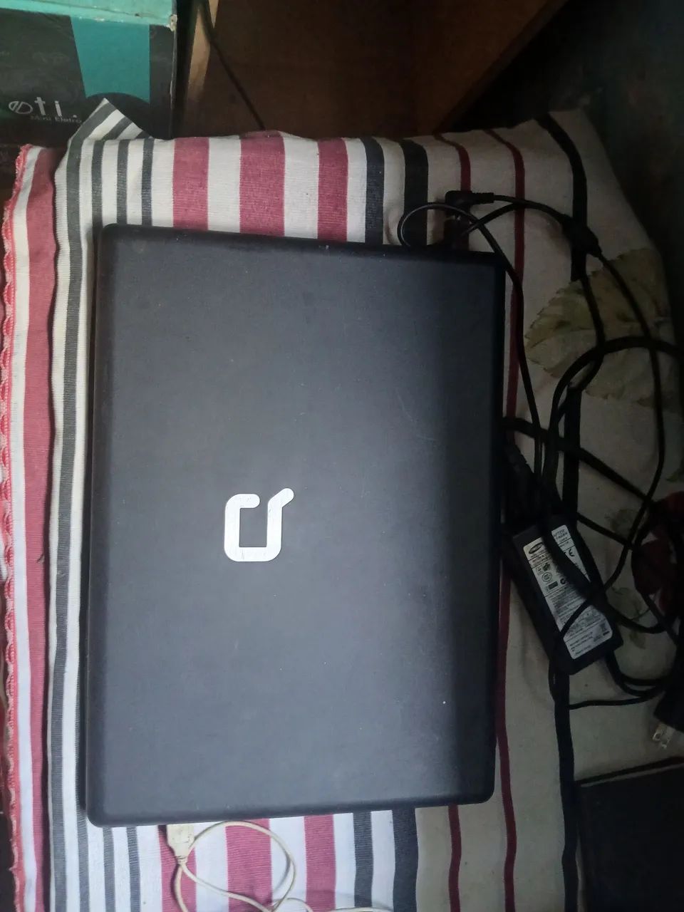 Notebook compaq problema na tela. 