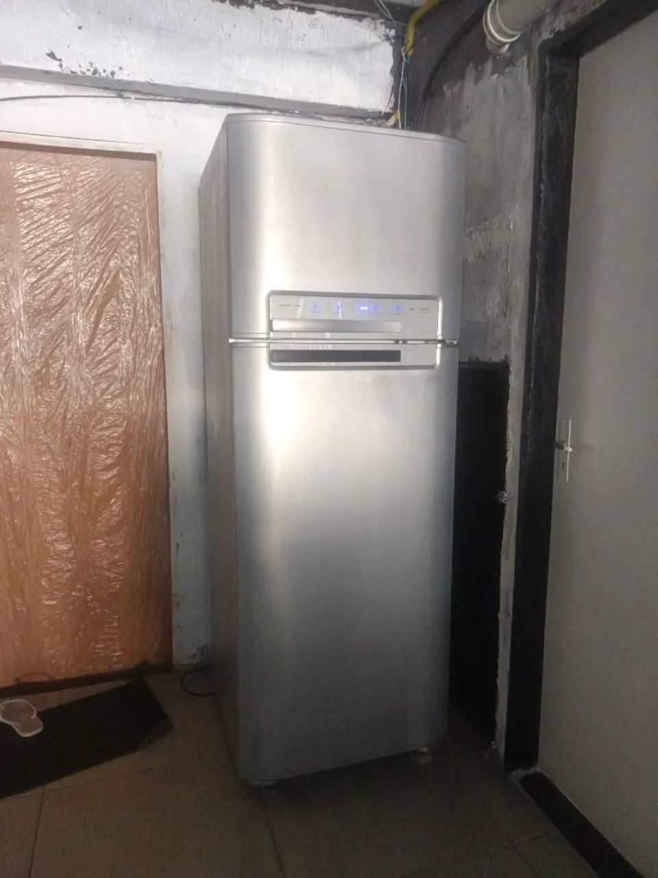 Geladeira duplex 420 litros Eletrolux df50 - Foto 4