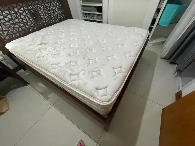 COLCHÃO QUEEN usado, marca SANKONFORT